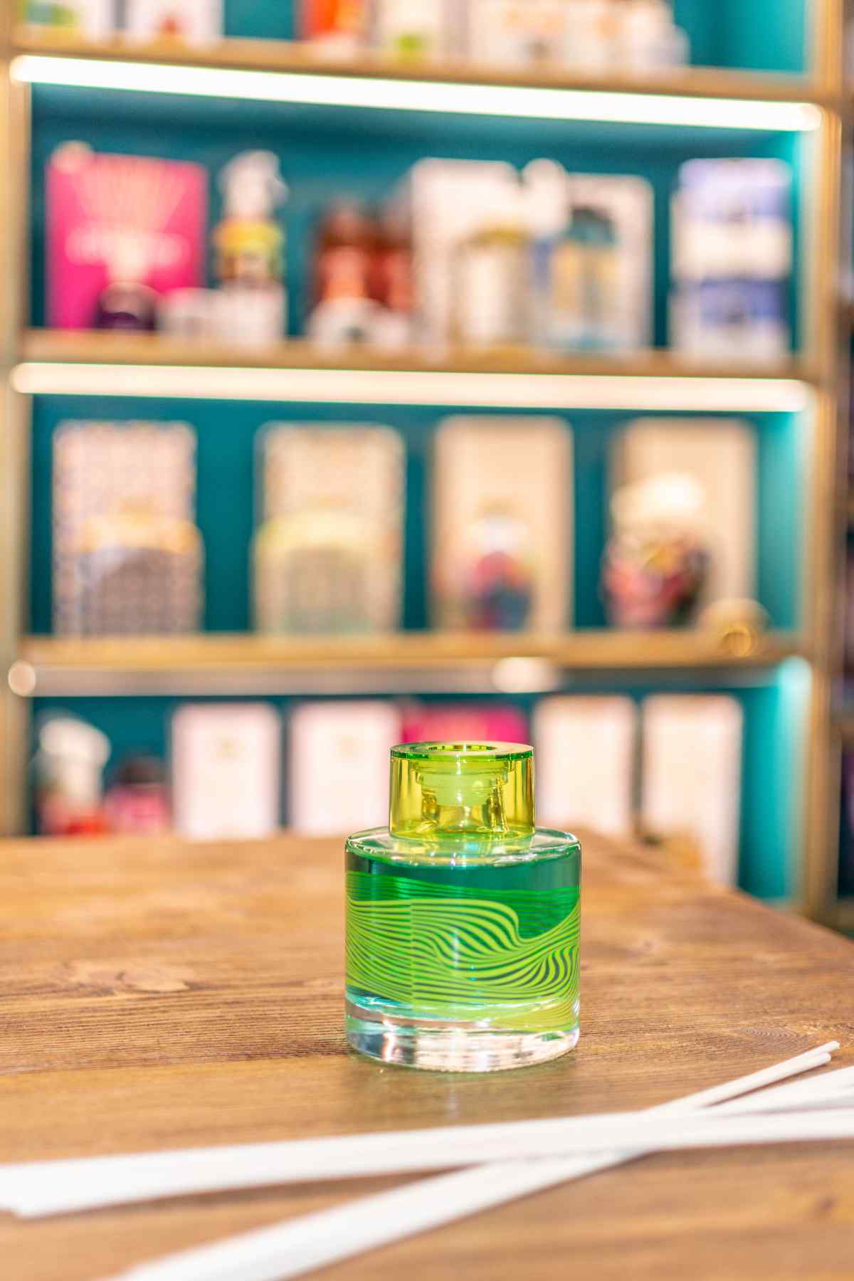 Γυάλινο Αρωματικό Χώρου με Στικς GOA Patcouli-Cedrat 200ml